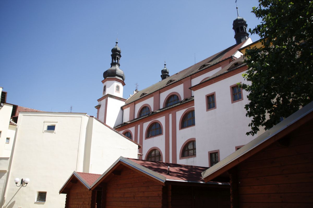 Der Renaissancearkadenhof und das Atrium